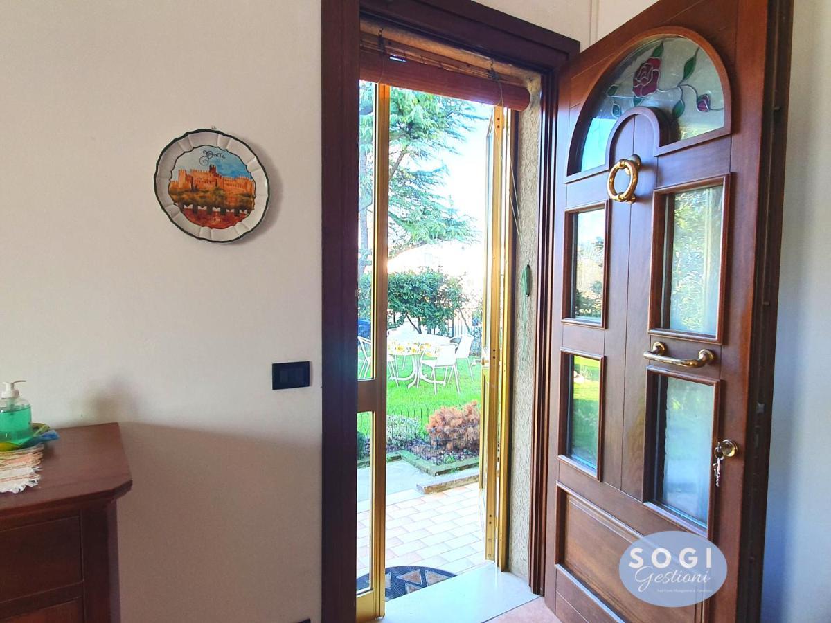 Апартаменты Casa Sbrindoli Лидо-ди-Езоло Экстерьер фото